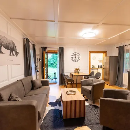 Сasa de vacaciones Schmuckes Geräumiges Haus Mit Garten In Für Bis Zu 8 Gäste Ideal Für Familien Und Gruppen *