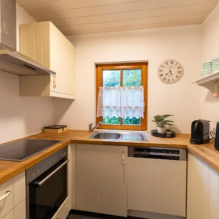 Schmuckes Geräumiges Haus Mit Garten In Für Bis Zu 8 Gäste Ideal Für Familien Und Gruppen Holiday home *