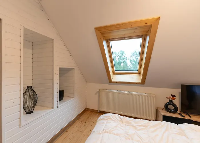 בית נופש Schmuckes Geräumiges Haus Mit Garten In Für Bis Zu 8 Gäste Ideal Für Familien Und Gruppen