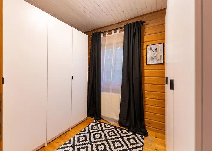 בית נופש Schmuckes Geräumiges Haus Mit Garten In Für Bis Zu 8 Gäste Ideal Für Familien Und Gruppen