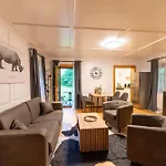 بيت للعطل Schmuckes Geräumiges Haus Mit Garten In Für Bis Zu 8 Gäste Ideal Für Familien Und Gruppen *