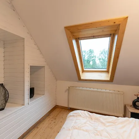 Semesterbostad Schmuckes Geräumiges Haus Mit Garten In Für Bis Zu 8 Gäste Ideal Für Familien Und Gruppen