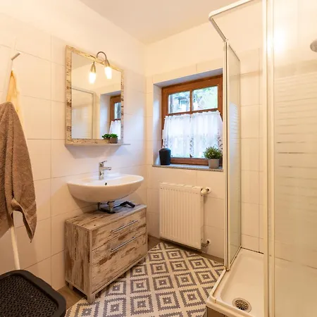 Schmuckes Geräumiges Haus Mit Garten In Für Bis Zu 8 Gäste Ideal Für Familien Und Gruppen גראץ