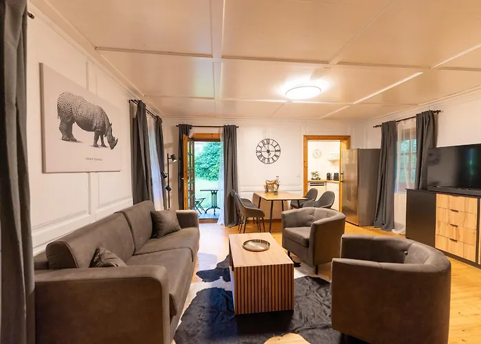 Будинок відпочинку Schmuckes Geräumiges Haus Mit Garten In Für Bis Zu 8 Gäste Ideal Für Familien Und Gruppen *