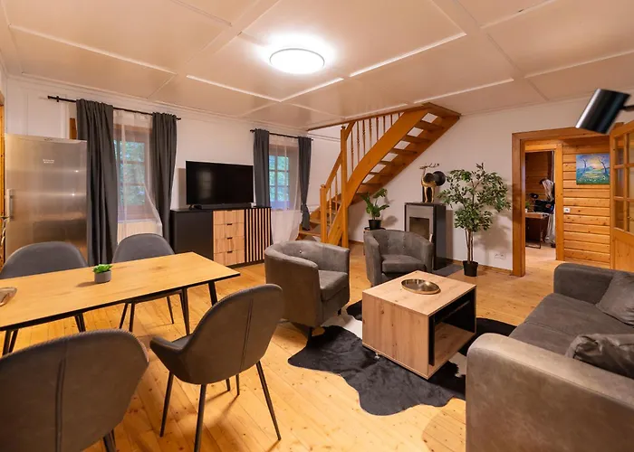 Semesterbostad Schmuckes Geräumiges Haus Mit Garten In Für Bis Zu 8 Gäste Ideal Für Familien Und Gruppen